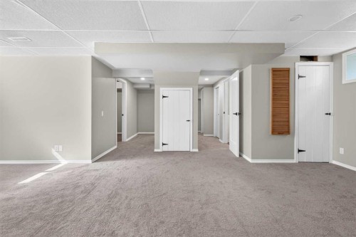 70 West Mackay Crescent, Cochrane, AB 