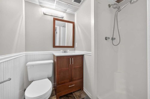70 West Mackay Crescent, Cochrane, AB 