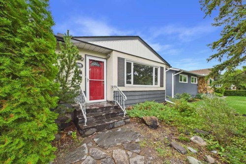 28 Franklin Drive Se, Calgary, AB - Outdoor