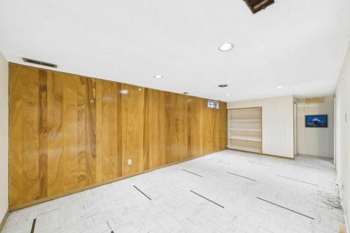 28 Franklin Drive Se, Calgary, AB - Indoor Photo Showing Other Room