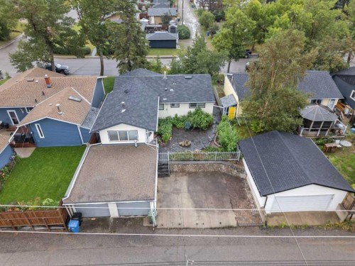 28 Franklin Drive Se, Calgary, AB - Outdoor