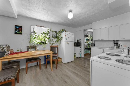 2216 19 Street Sw, Calgary, AB 