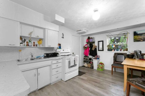 2216 19 Street Sw, Calgary, AB 