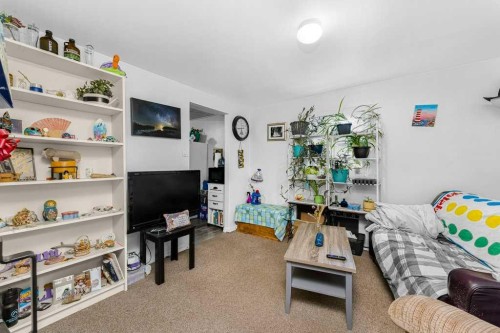 2216 19 Street Sw, Calgary, AB 