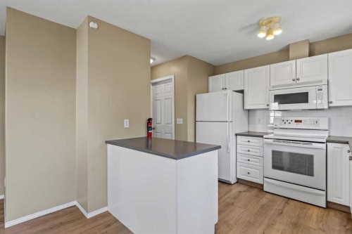 17 Citadel Point Nw, Calgary, AB 
