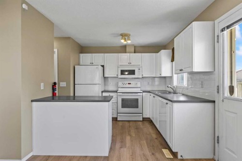 17 Citadel Point Nw, Calgary, AB 