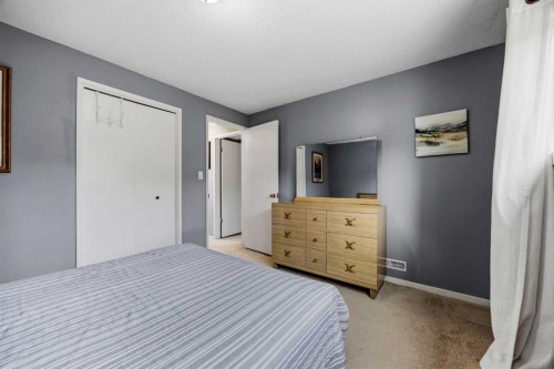 8A Arlington Bay Se, Calgary, AB 