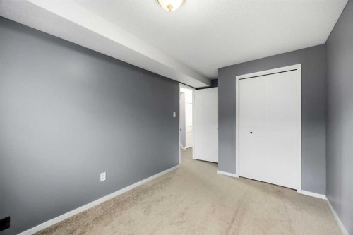 8A Arlington Bay Se, Calgary, AB 