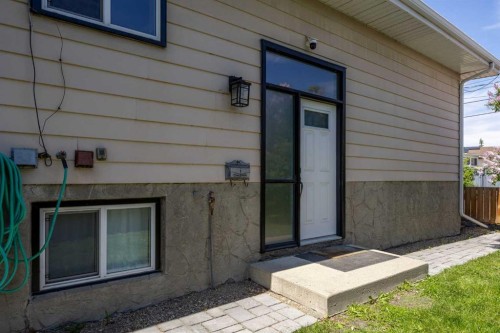 8A Arlington Bay Se, Calgary, AB 