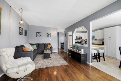8A Arlington Bay Se, Calgary, AB 