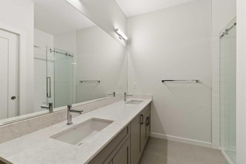 414-1453 Na'A Drive Sw, Calgary, AB - Indoor Photo Showing Bathroom