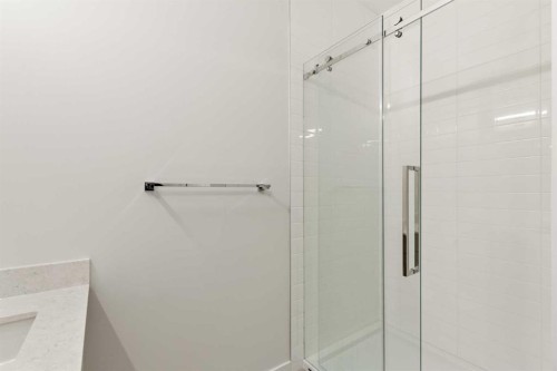 414-1453 Na'A Drive Sw, Calgary, AB - Indoor Photo Showing Bathroom