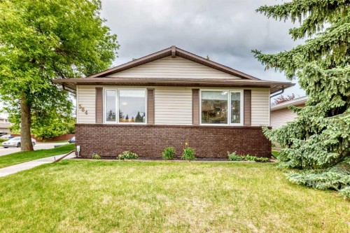 584 Woodhill Place Sw, Calgary, AB 