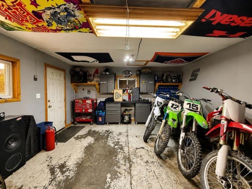 2119 23 Ave Close, Bowden, AB 