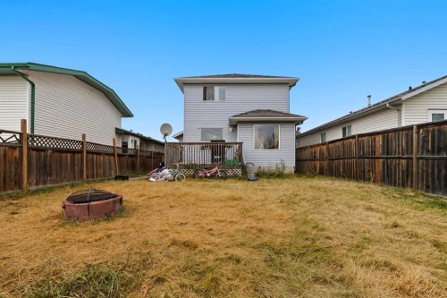 141 Saratoga Close Ne, Calgary, AB 