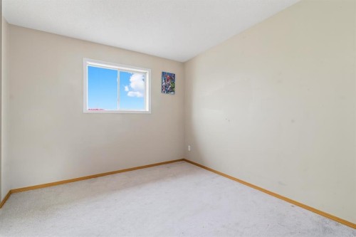 141 Saratoga Close Ne, Calgary, AB 