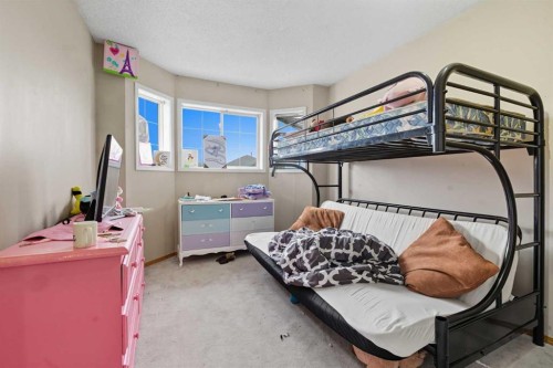 141 Saratoga Close Ne, Calgary, AB 