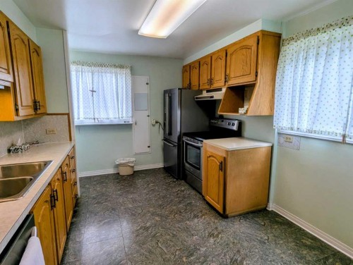 3322 Centre B Street Nw, Calgary, AB 