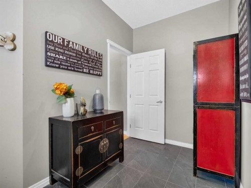 124 Valley Creek Crescent Nw, Calgary, AB 