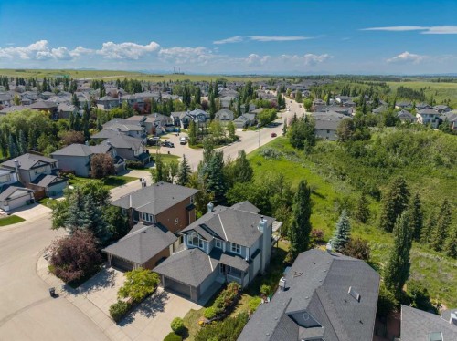 124 Valley Creek Crescent Nw, Calgary, AB 