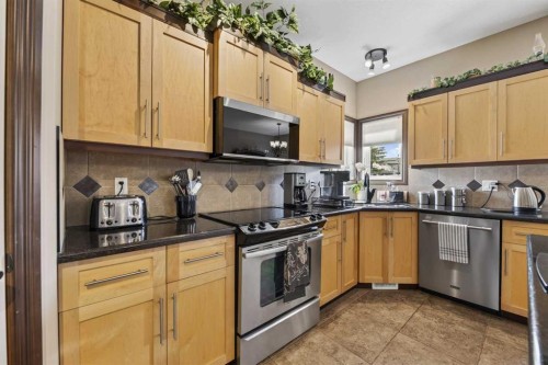 9 Vantage Crescent, Olds, AB 