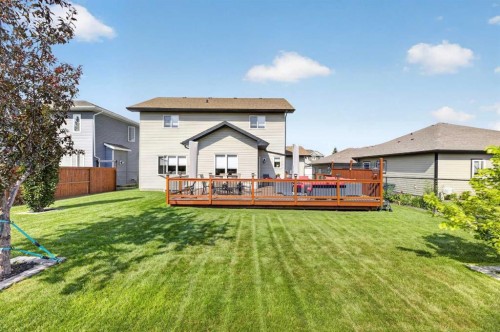 9 Vantage Crescent, Olds, AB 