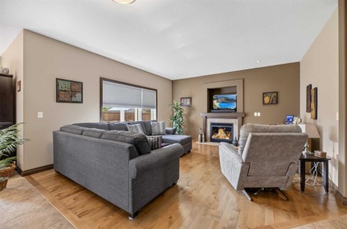 9 Vantage Crescent, Olds, AB 
