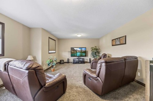 9 Vantage Crescent, Olds, AB 
