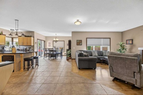 9 Vantage Crescent, Olds, AB 