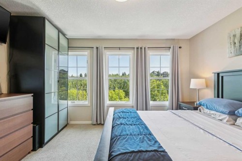 334 Ascot Circle Sw, Calgary, AB 