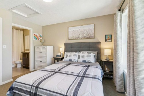 334 Ascot Circle Sw, Calgary, AB 