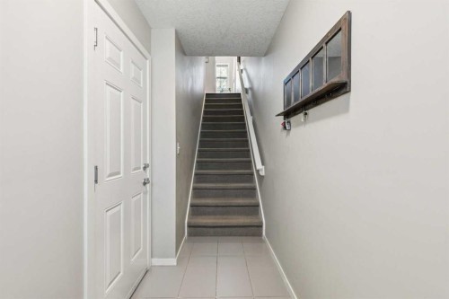 334 Ascot Circle Sw, Calgary, AB 