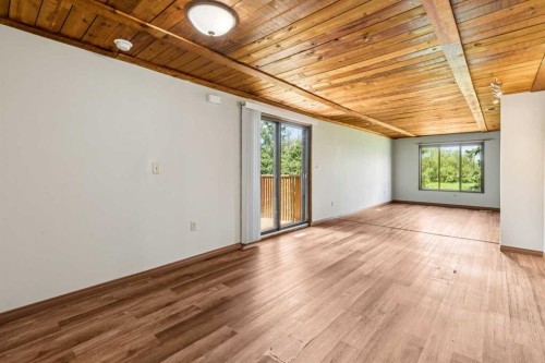 254063 480 Township, Millet, AB - Indoor Photo Showing Other Room