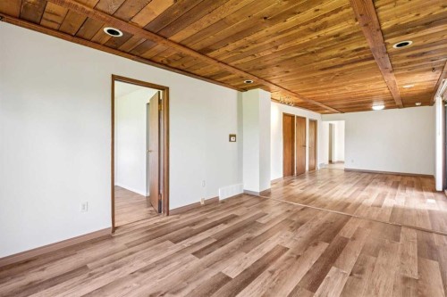 254063 480 Township, Millet, AB - Indoor Photo Showing Other Room
