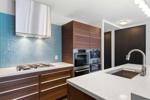 1702-108 9 Avenue Sw, Calgary, AB - Indoor Photo Showing Kitchen