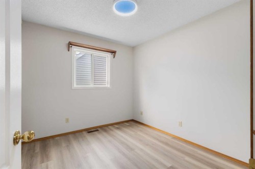 68 Scenic Acres Drive Nw, Calgary, AB 