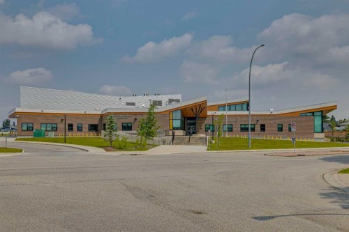 336 Coventry Close Ne, Calgary, AB 