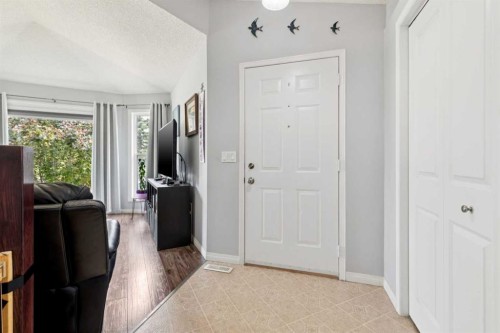 336 Coventry Close Ne, Calgary, AB 