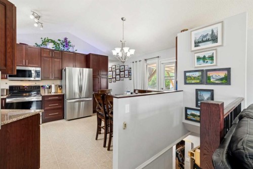 336 Coventry Close Ne, Calgary, AB 