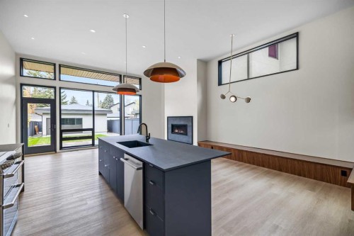 3D Willow Crescent Sw, Calgary, AB 