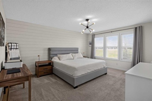 367 Mahogany Terrace Se, Calgary, AB - Indoor Photo Showing Bedroom