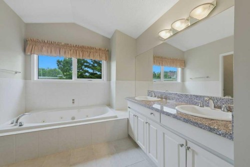 22 Varsity Estates Close Nw, Calgary, AB 