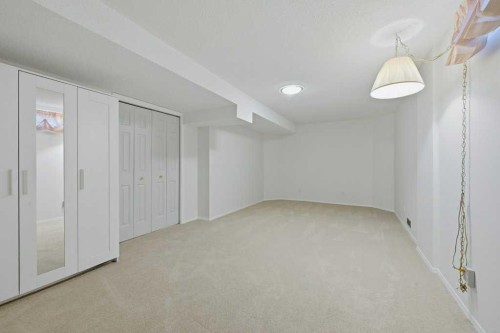 22 Varsity Estates Close Nw, Calgary, AB 