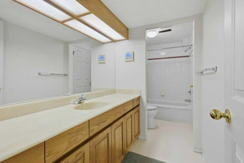22 Varsity Estates Close Nw, Calgary, AB 