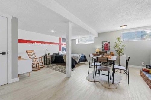 55 Sunbank Road Se, Calgary, AB - Indoor