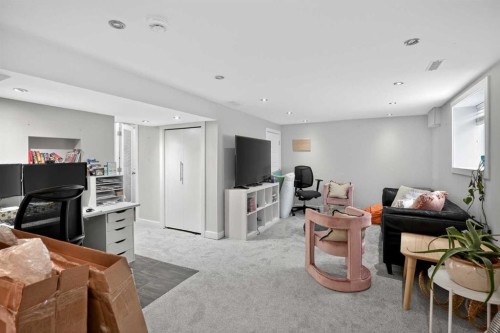4421 Quentin Court Sw, Calgary, AB 