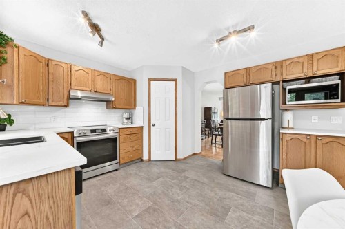 383 Edgebrook Rise Nw, Calgary, AB 