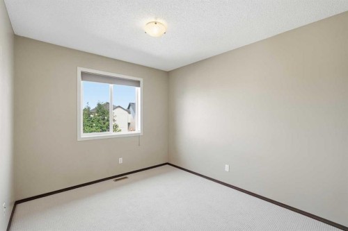 258 Cranberry Place Se, Calgary, AB - Indoor Photo Showing Other Room