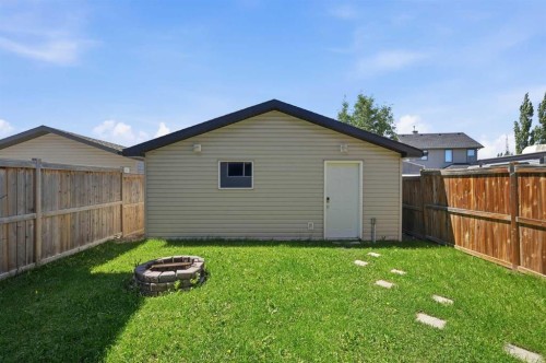 258 Cranberry Place Se, Calgary, AB - Outdoor With Exterior