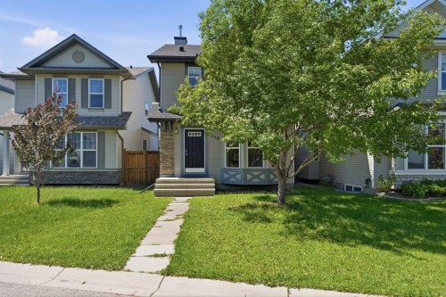 258 Cranberry Place Se, Calgary, AB - Outdoor With Facade